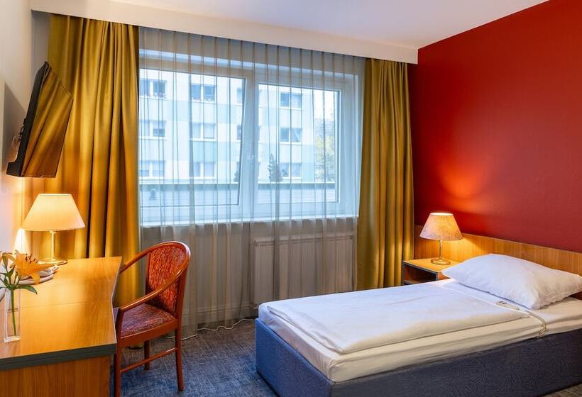 اتاق استاندارد یک نفره, Good Morning + Berlin City East