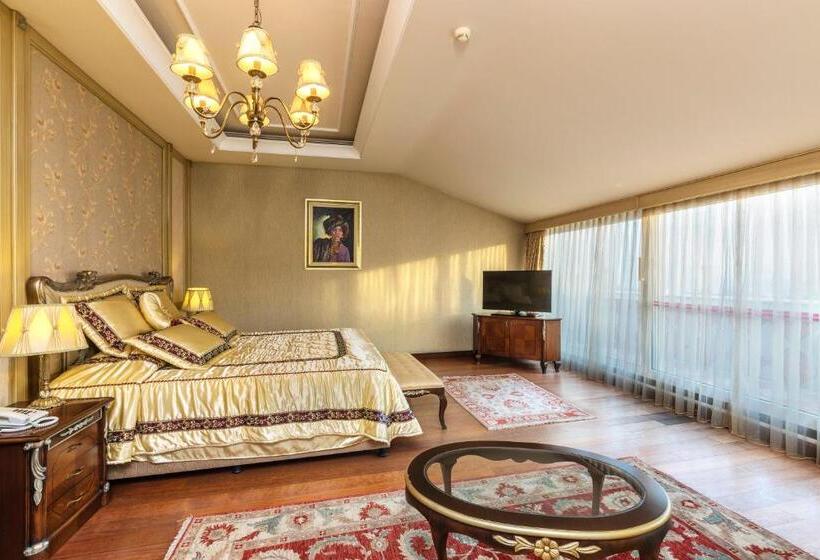 جناح, Grand Yavuz Hotel Sultanahmet