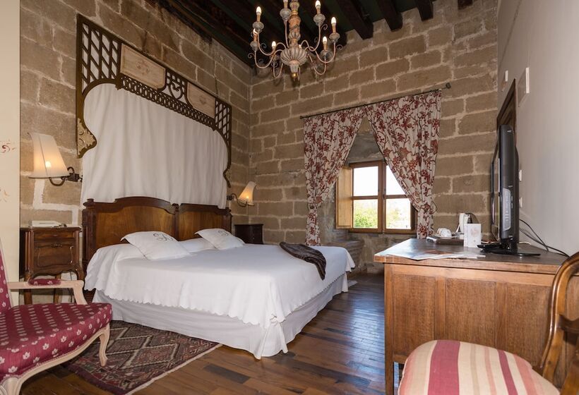 스탠다드 테마룸, Hospederia Senorio De Casalarreina