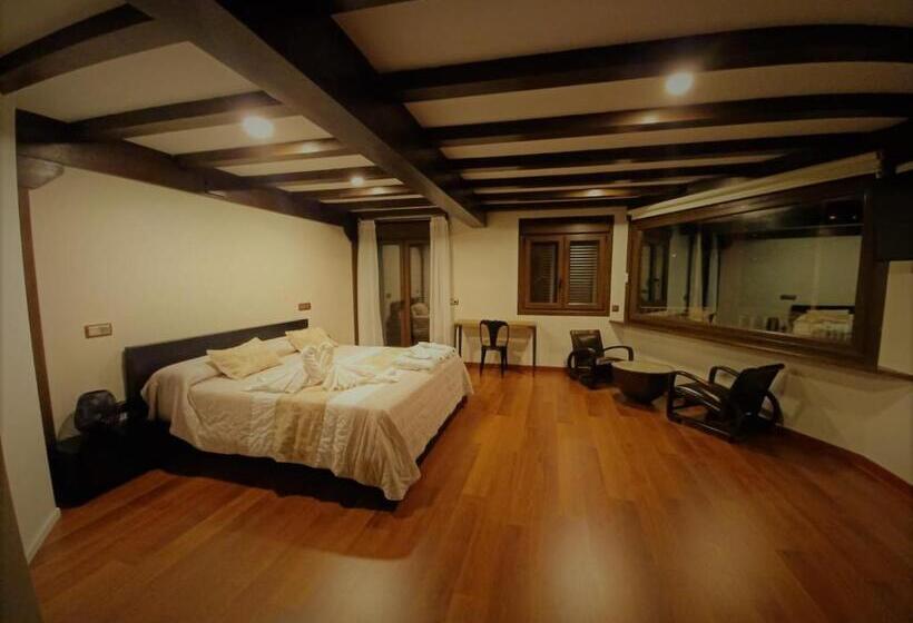 נוף לבריכה, Hostal El Cerro  Only Adults