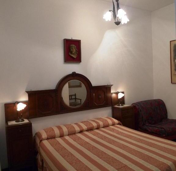 スタンダードトリプルルーム, La Riva