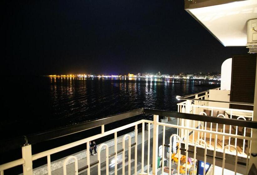 Классический Номер Вид на Море, La Riva