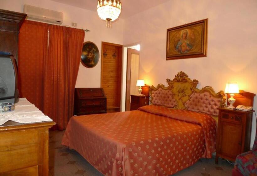 クラシックルーム, La Riva