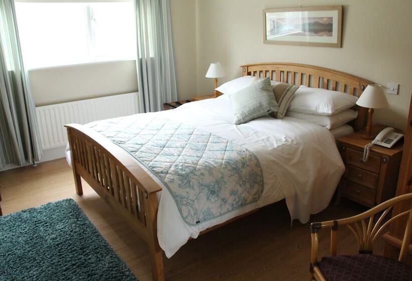 Номер Стандарт, Lake House