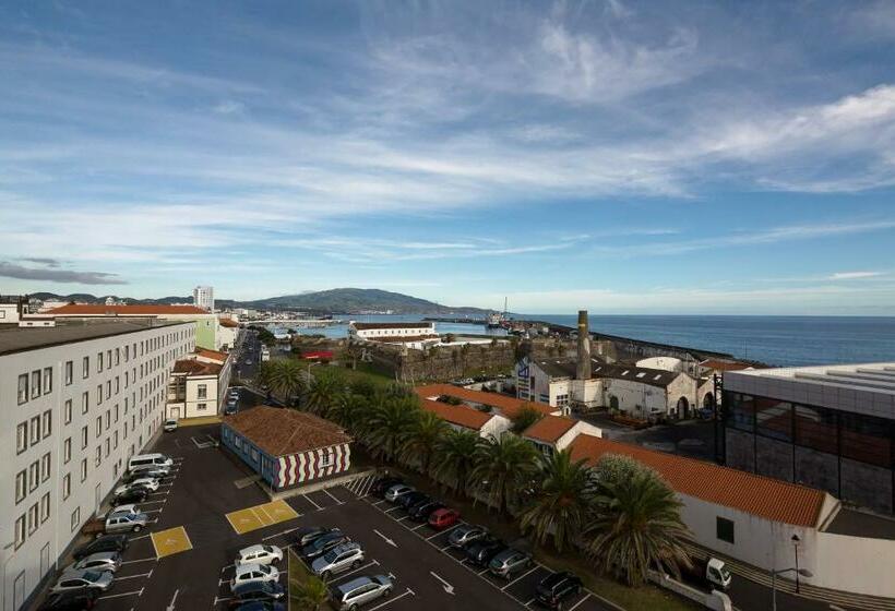 Номер Стандарт Вид на Море, Ms Vila Nova