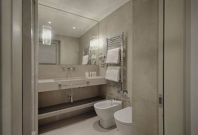 סוויטת ג'וניור, Palazzo Nainer