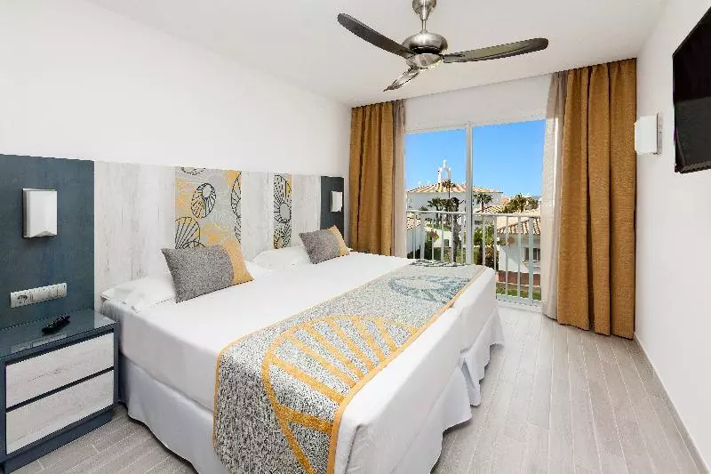 اتاق خانوادگی, Hotel Riu Chiclana - All Inclusive
