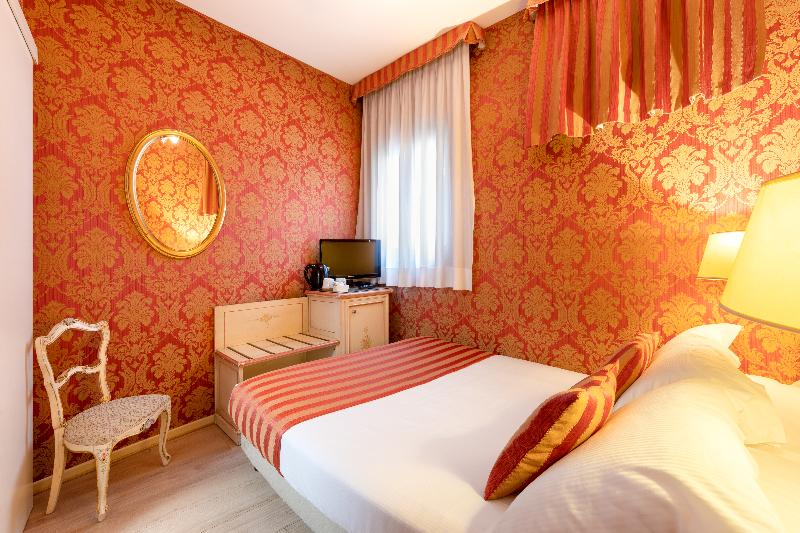 اتاق اکونومی, San Giorgio