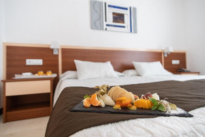 Номер Стандарт Вид на Море, Sun Palace Albir & Spa