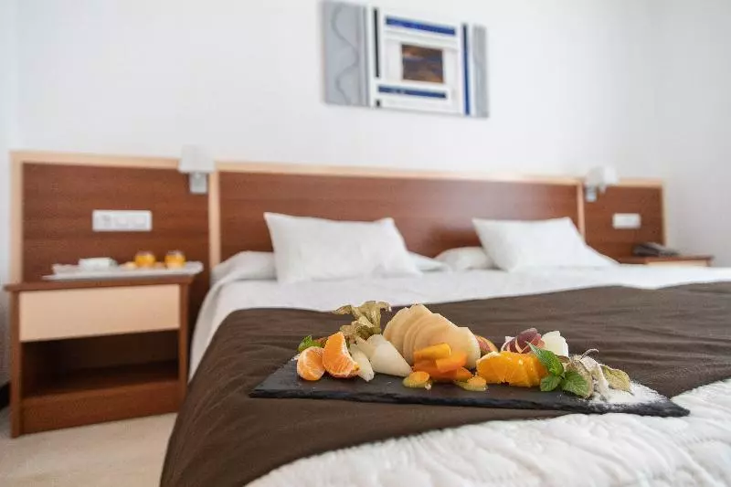 اتاق استاندارد با چشمانداز دریا, Sun Palace Albir & Spa