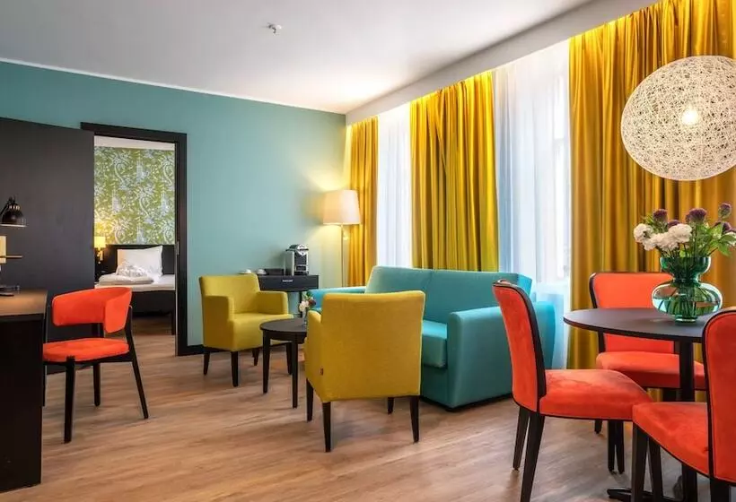 سوییت, Thon Hotel Maritim