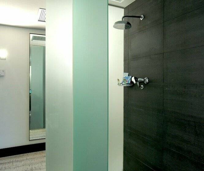 سوییت جونیور, Vincci Maritimo