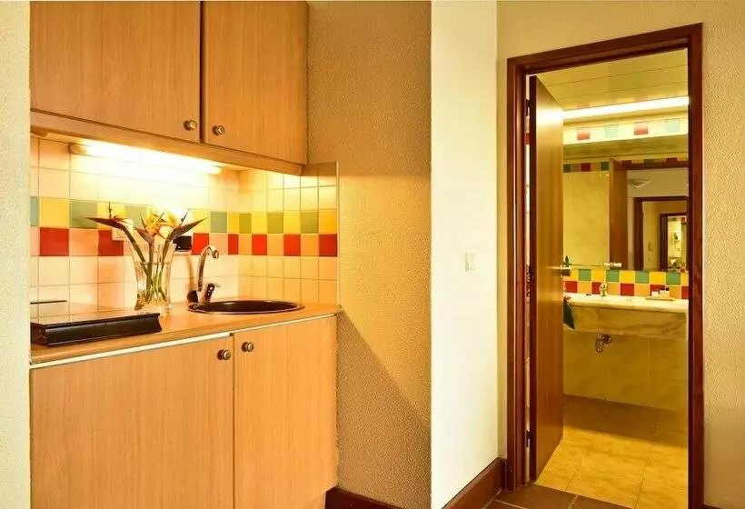 クラシックスタジオ, Pestana Ocean Bay Resort