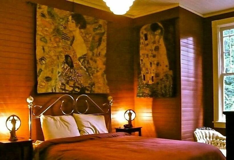 غرفة كلاسيكية سرير مزدوج, Spillian