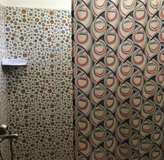 اتاق استاندارد چهار تخته, Ferranco Tourist Inn