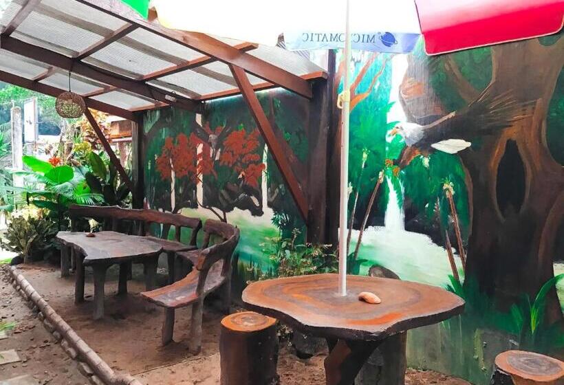 اتاق خانوادگی, Ferranco Tourist Inn