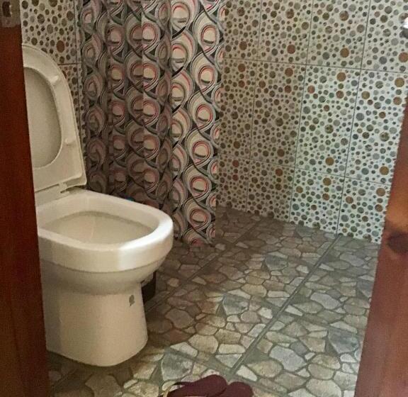 اتاق خانوادگی, Ferranco Tourist Inn