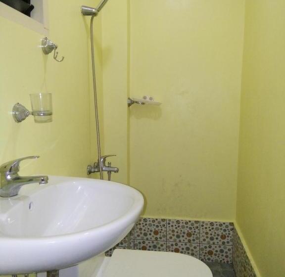 اتاق اکونومی با حمام مشترک, Ferranco Tourist Inn