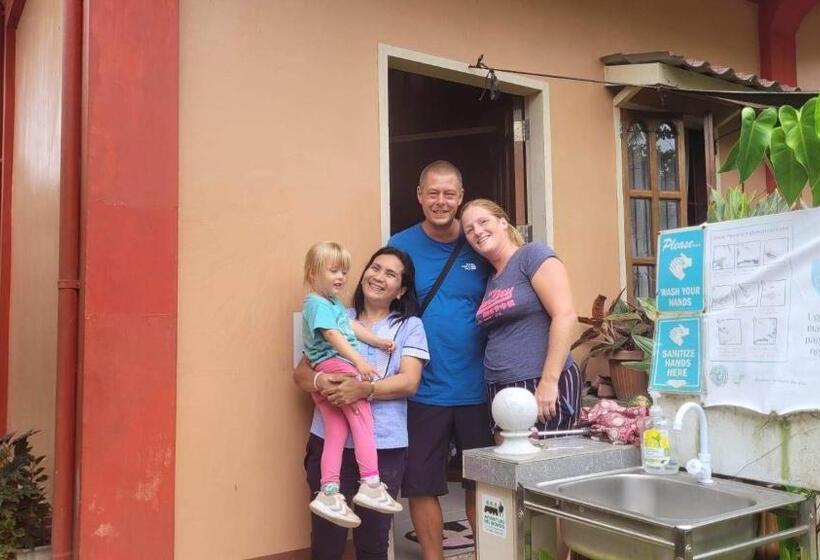 اتاق استاندارد چهار تخته, Ferranco Tourist Inn