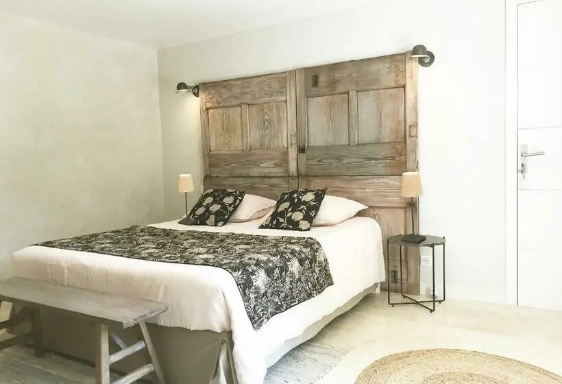 اتاق لوکس, Bastide Nomade Guest House