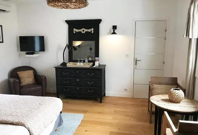 اتاق لوکس, Bastide Nomade Guest House