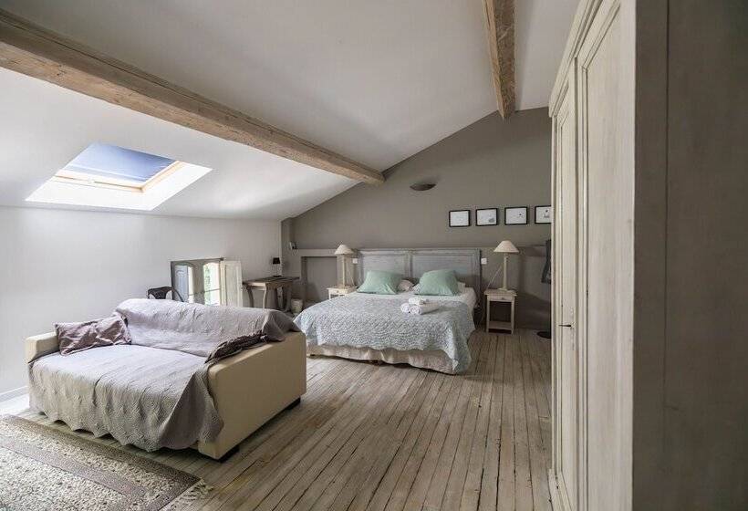 四人标准间, Domaine Castell De Blés