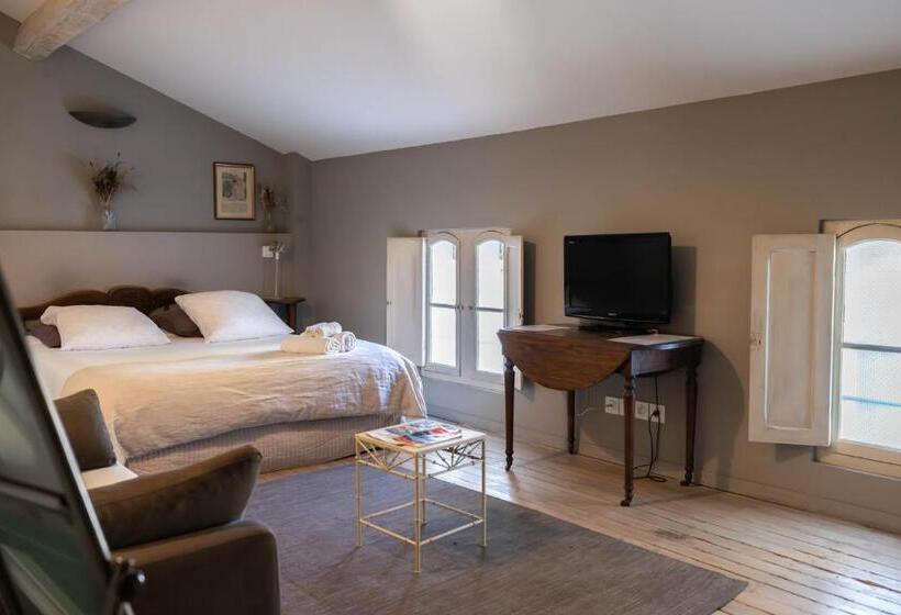 标准间, Domaine Castell De Blés