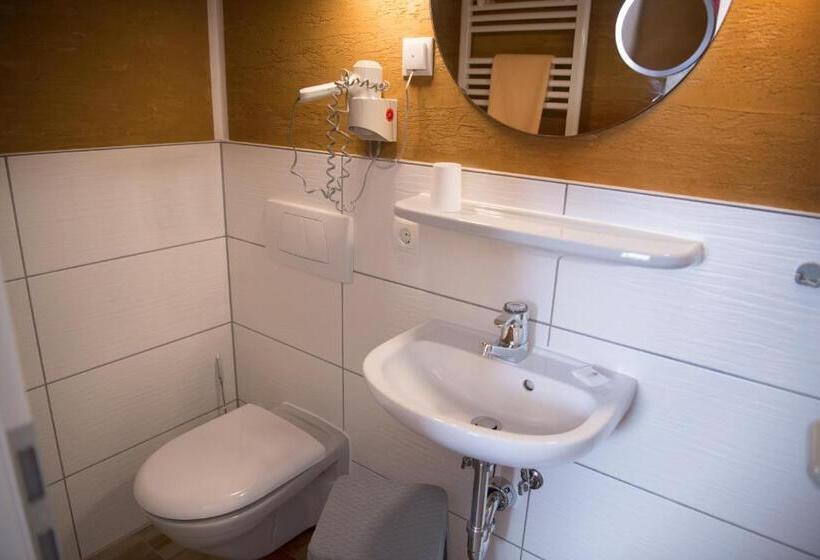 Трехместный Номер Базовый, Flair Waldhotel Mellestollen