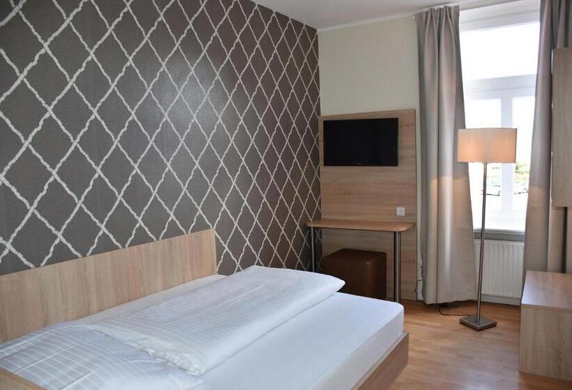 スタンダードシングルルーム, Dom