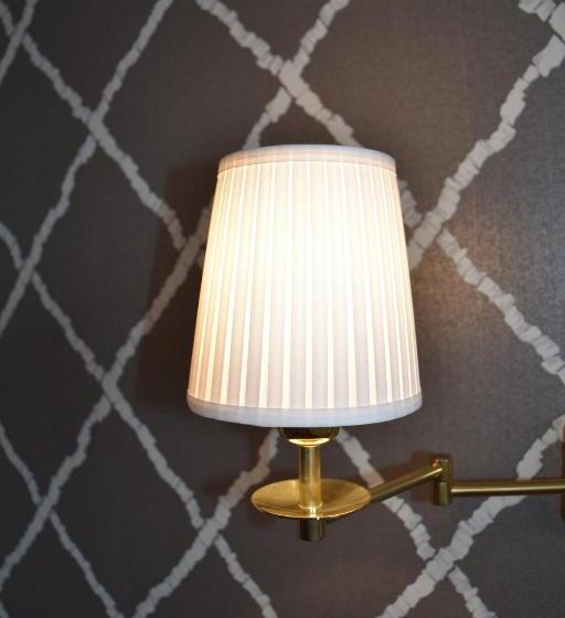 スタンダードルーム, Dom