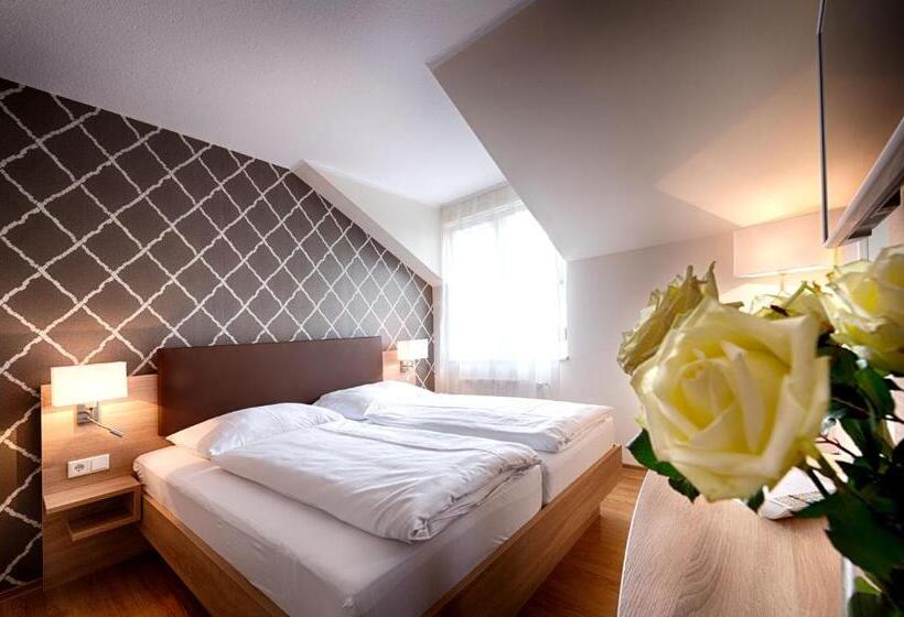 コンフォートルーム, Dom