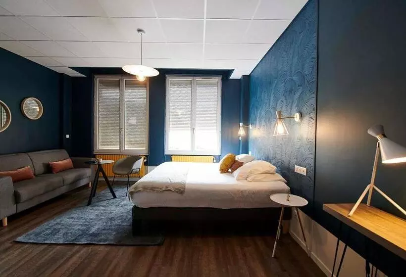 スタンダード４人部屋, Hôtel De France   Beaune