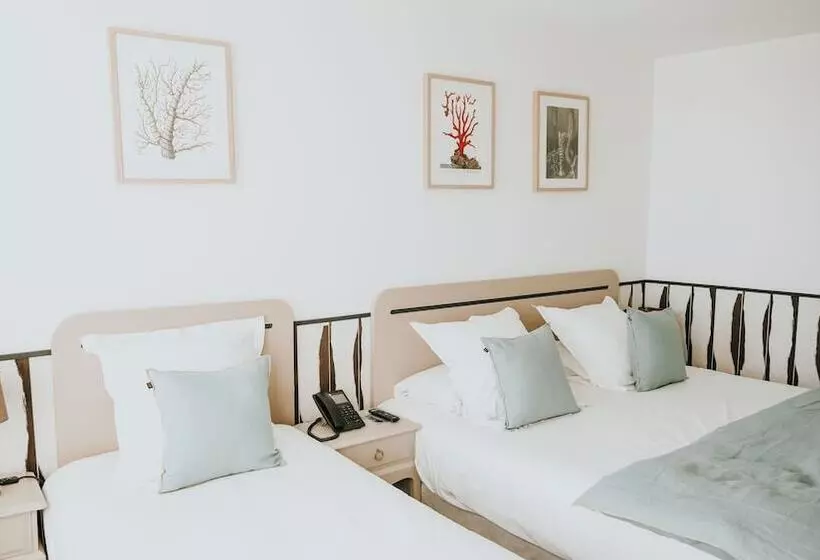 Standard Kolmen Hengen Huone, Hôtel De La Marine