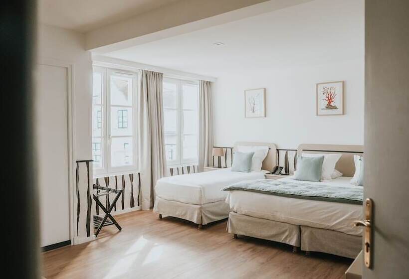 标准三人间, Hôtel De La Marine