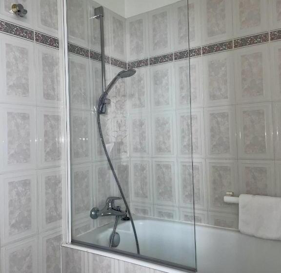 غرفة ديلوكس مطلّة علي البحر, Hôtel De La Pointe Du Grouin