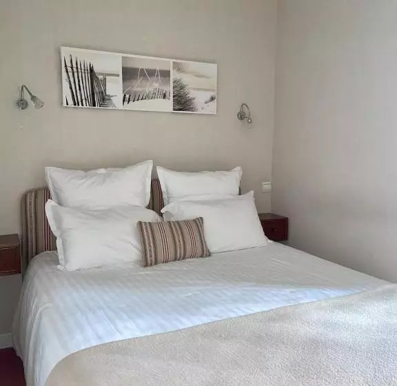 اتاق استاندارد با تراس, Hôtel De La Pointe Du Grouin