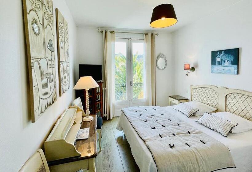 غرفة قياسية مزوَّدة بشُرفة, La Caravelle Logis