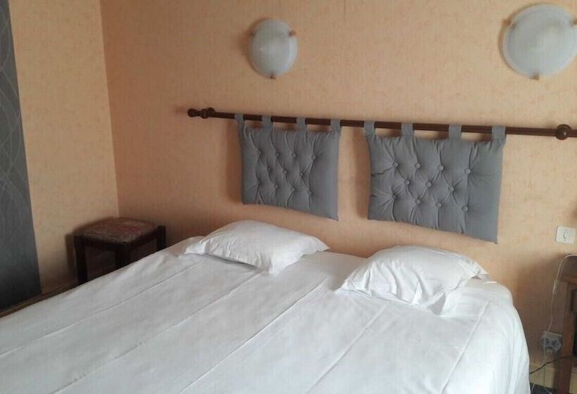 غرفة قياسية فردية, Logis Hotels   La Table D Antan   Hôtel 2 étoiles Et Restaurant