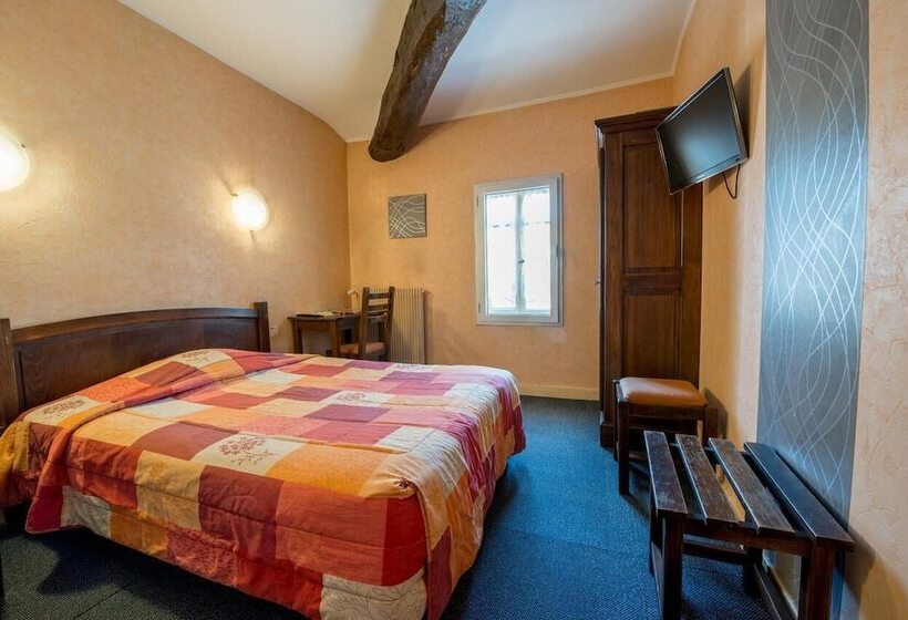 غرفة قياسية فردية, Logis Hotels   La Table D Antan   Hôtel 2 étoiles Et Restaurant