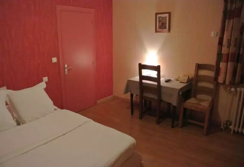 Standard-huone, Le Central