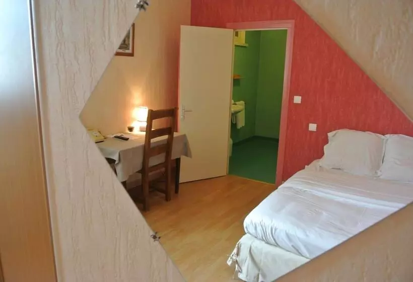 Standard-huone, Le Central