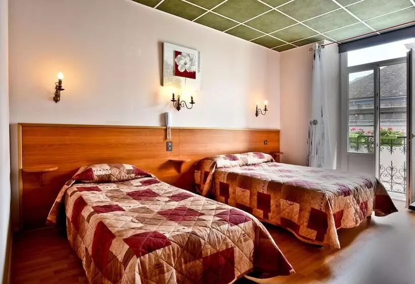 Standard Kolmen Hengen Huone, Logis Hôtel De France