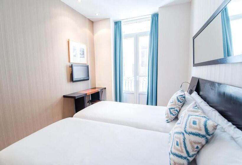 اتاق استاندارد, Petit Palace Plaza De La Reina