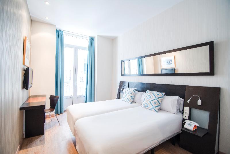 اتاق استاندارد, Petit Palace Plaza De La Reina