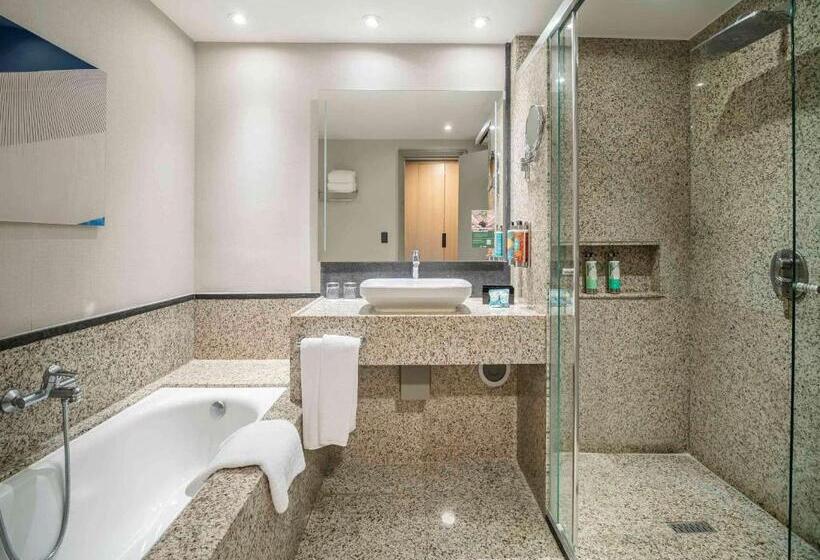 带大床的行政房间, Pullman Sao Paulo Guarulhos Airport