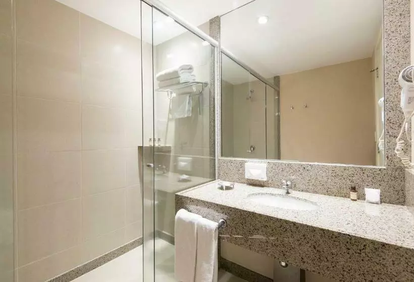 اتاق سوپریور با تخت بزرگ, Pullman Sao Paulo Guarulhos Airport