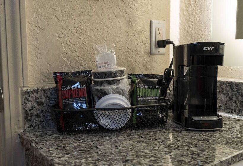 スイート, Red Roof Inn Gulf Shores