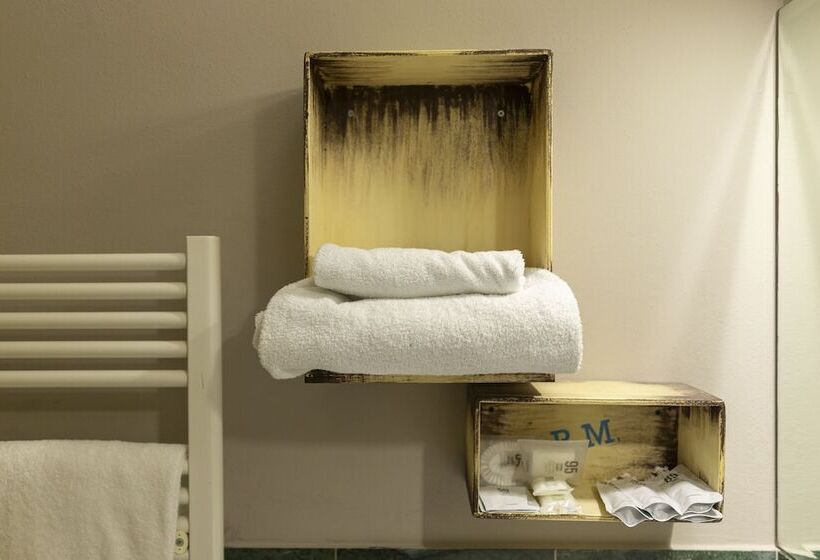 اتاق استاندارد یک نفره, Repubblica Marinara