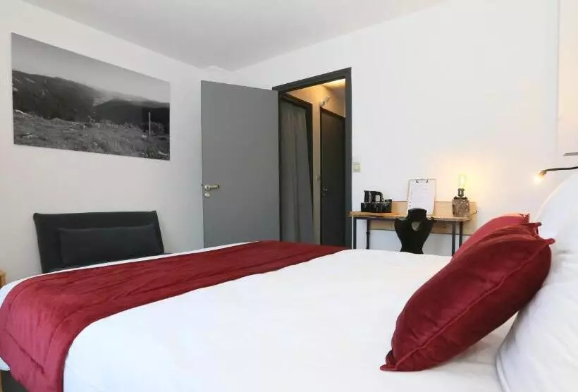 Standard Room Double Bed, Restaurant La Buffe