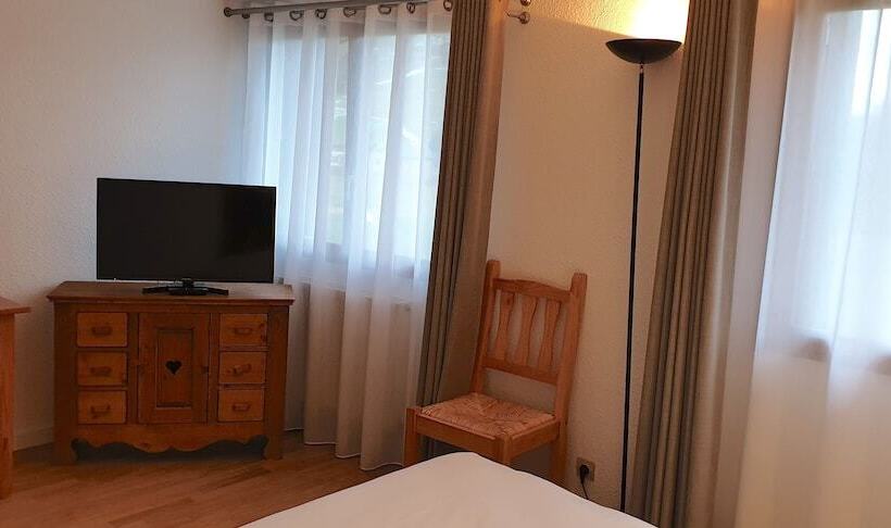 스탠다드 룸, Restaurant La Buffe